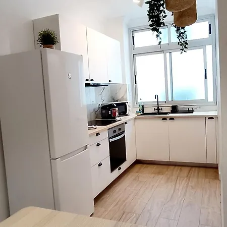 +3bed +2bath +wifi *