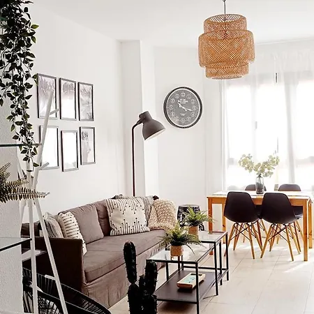 +3bed +2bath +wifi Apartment *